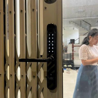 Khoá vân tay cửa nhôm, cửa đố nhỏ Laffer XF19