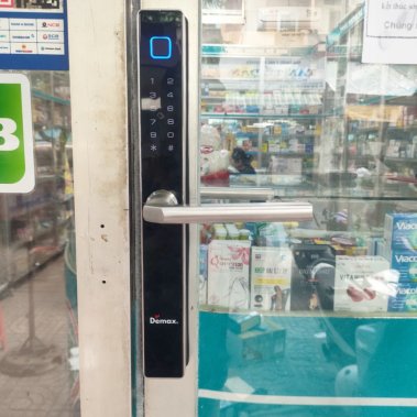 Khóa thông minh DEMAX EL-C102 SB APP cho cửa nhôm, cửa sắt, inox, xingfa, cửa nhựa