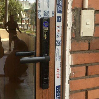 Khóa thông minh DEMAX EL-C103 SB APP chống nước dùng cho cửa nhôm, cửa sắt, inox, xingfa, cửa nhựa