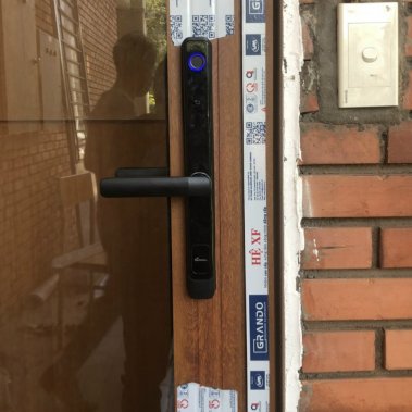 Khóa thông minh DEMAX EL-C103 SB chống nước dùng cho cửa nhôm, cửa sắt, inox, xingfa, cửa nhựa