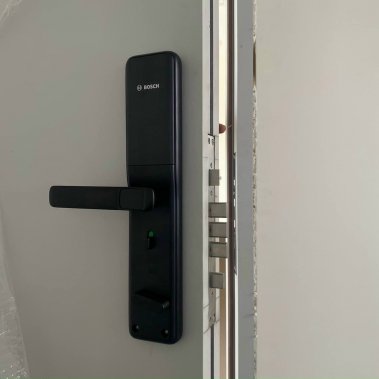 Khóa Cửa Vân Tay BOSCH ID 30B EU BLACK (Màu đen)