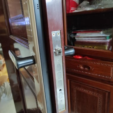 Khoá vân tay Laffer LC08 cho cửa gỗ