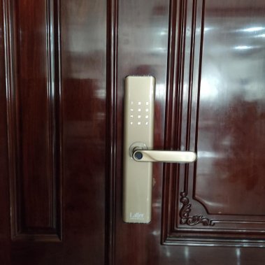 Khoá vân tay Laffer LC08 cho cửa gỗ