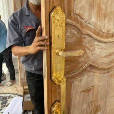 Khóa vân tay tân cổ Kassler KL-979 Gold (Mạ vàng)