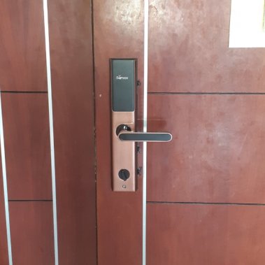 Khóa vân tay thông minh DEMAX SL630 AC