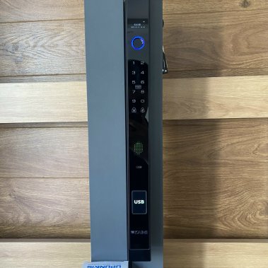 Khóa thông minh tự động cho cửa nhôm xingfa Kaimi CN112 màu đen