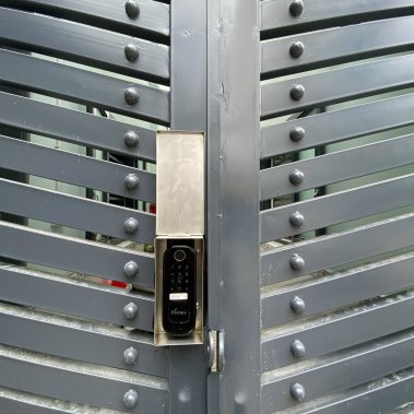 Khoá cửa cổng chống nước DEMAX SL603WP-APP WIFI