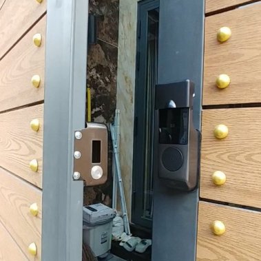 Khoá cửa cổng chống nước HUBERT HB CC68 GRAY