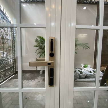 Khóa cửa nhôm xingfa chống nước Demax EL688 CG Wifi App