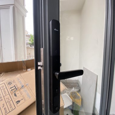 Khóa thông minh DEMAX EL-C103 SB APP chống nước dùng cho cửa nhôm, cửa sắt, inox, xingfa, cửa nhựa