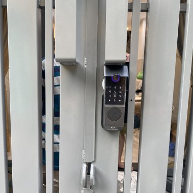 Khoá cửa cổng chống nước HUBERT HB CC68 GRAY