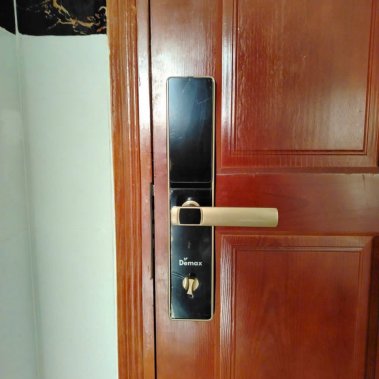 Khóa thông minh Demax EL-C622 CG