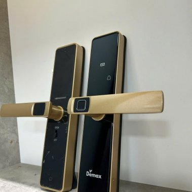 Khoá cửa gỗ thông minh Demax SL-C320 AC / SL - C320 CG App wifi của Đức