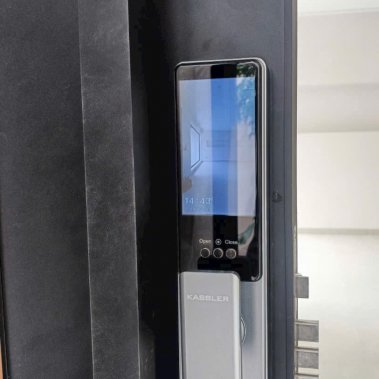 Khóa vân tay thông minh màn hình chuông KASSLER KL-889 CNC - APP XHOME