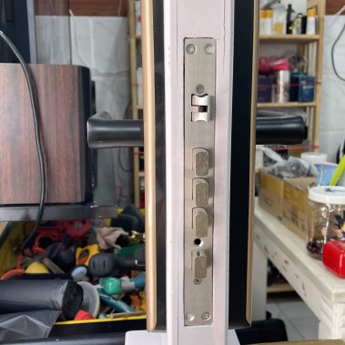 Khoá vân tay Laffer LC08 cho cửa gỗ