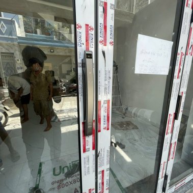 Khóa cửa nhôm xingfa nhận diện khuôn mặt Face ID 3D Demax EL902 GS APP WIFI (Màu Xám Ánh Sao)