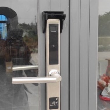 Khoá vân tay cửa nhôm, cửa đố nhỏ Laffer XF18