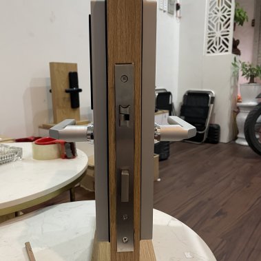 Khóa vân tay cửa nhôm xingfa Kassler KL-599CW (màu trắng) - Chống nước