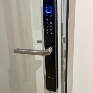 Khóa thông minh DEMAX EL-C102 AG cho cửa nhôm, cửa sắt, inox, xingfa, cửa nhựa