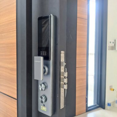 Khóa vân tay thông minh màn hình chuông KASSLER KL-889 CNC - APP XHOME