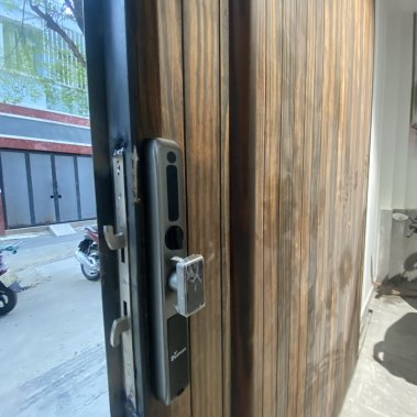 Khóa vân tay chống nước cửa nhôm xingfa, cửa sắt DEMAX EL606 SD APP - Cửa Lùa