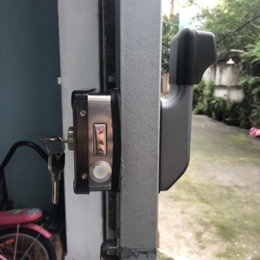 Khoá cổng vân tay ngoài trời Laffer A10