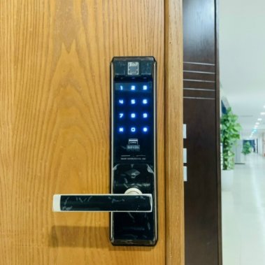 Khóa cửa thông minh Giovani GSL - K66BG / GSL - K66BS