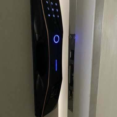 Khóa thông minh tự động DEMAX SL668 BL