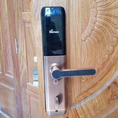 Khóa thông minh DEMAX SL768 AC