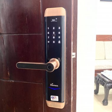 Khóa thông minh DEMAX SL768 AC