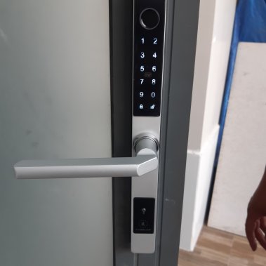 Khóa vân tay cửa nhôm xingfa Kassler KL-599CW (màu trắng) - Chống nước