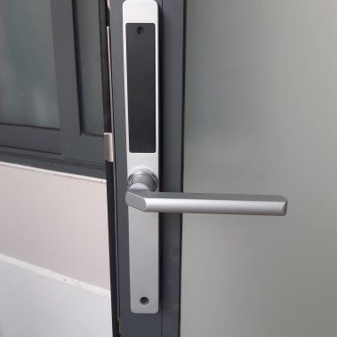 Khóa vân tay cửa nhôm xingfa Kassler KL-599CW (màu trắng) - Chống nước