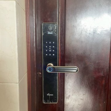 Khóa vân tay thông minh DEMAX SL-C626 CG APP - Camera màn hình chuông