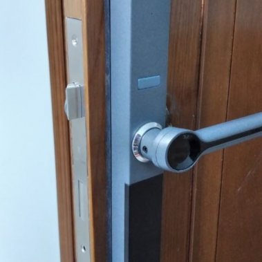 Khóa vân tay cửa nhôm xingfa Kassler KL-599 Black App