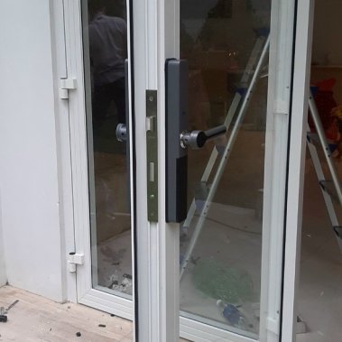 Khóa thông minh DEMAX SL102 cho cửa nhôm, cửa sắt, inox, xingfa, cửa nhựa