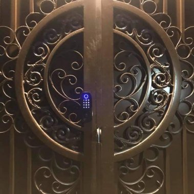 Khóa vân tay cửa cổng Kassler KL-579 BL APP