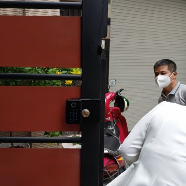 Khoá cửa cổng chống nước DEMAX SL602WP-APP