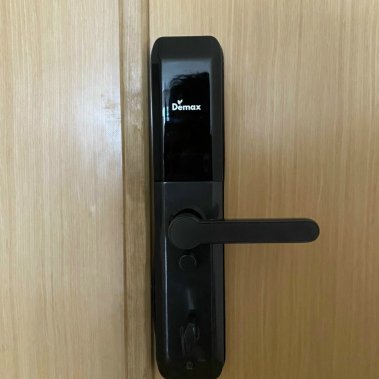 Khóa thông minh DEMAX SL768 BN