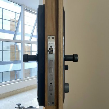 Khóa thông minh DEMAX SL768 BN