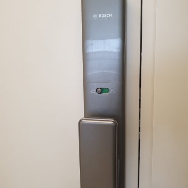 Khóa Cửa Vân Tay BOSCH FU 780KB