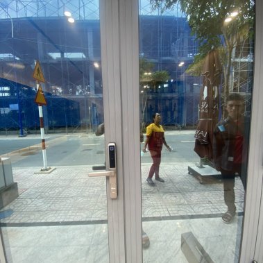 Khóa cửa nhôm xingfa chống nước Demax EL606 AG App Wifi