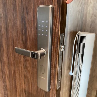 Khóa Cửa Vân Tay BOSCH ID 30B AMBER GOLD - APP (Vàng đồng)