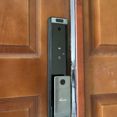 Khóa thông minh nhận diện khuôn mặt Face ID-3D Demax SL916 GS