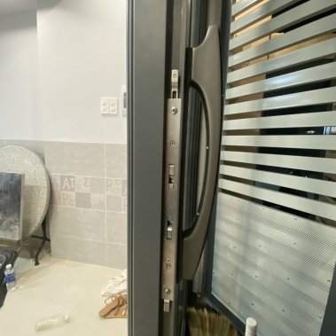 KHÓA THÔNG MINH CỬA NHÔM XINGFA TỰ ĐỘNG CHỐNG NƯỚC DEMAX SL802 AG