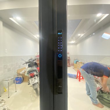 KHÓA THÔNG MINH CỬA NHÔM XINGFA TỰ ĐỘNG CHỐNG NƯỚC DEMAX SL802 AG