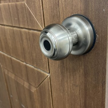 Khóa vân tay cửa phòng DEMAX SL106 SV