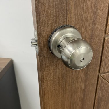 Khóa vân tay cửa phòng DEMAX SL106 SV