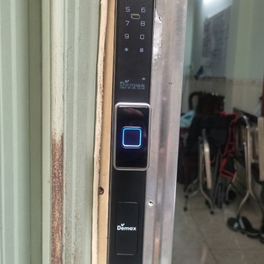 Khóa vân tay chống nước cửa nhôm xingfa, cửa sắt DEMAX EL688 SD APP - Cửa Lùa