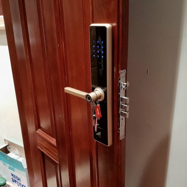 KHOÁ VÂN TAY THÔNG MINH SHARP A1-B VÀNG (GOLD)