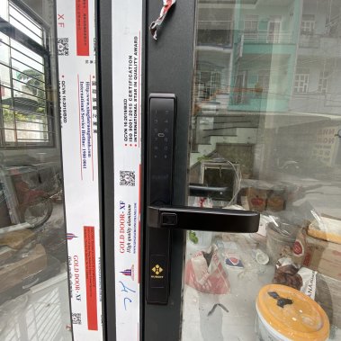 Khóa vân tay chống nước cửa nhôm xingfa, cửa sắt HUBERT HB CN77 BLACK